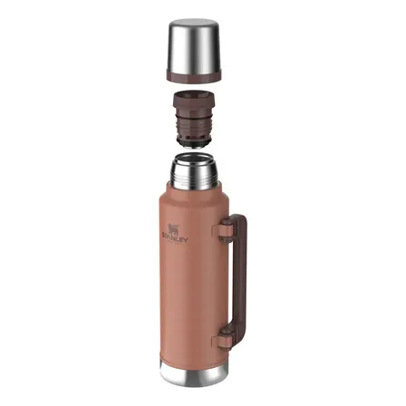 Termo Stanley Classic Clay | 1.4 Lt Color Marrón Claro
